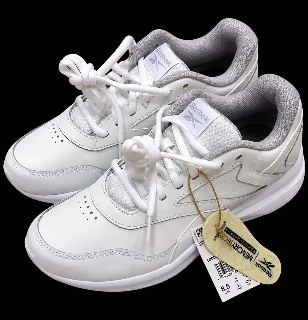 Reebok Walk Ultra 7 DMX Max Size 8.5 White Walking Shoes